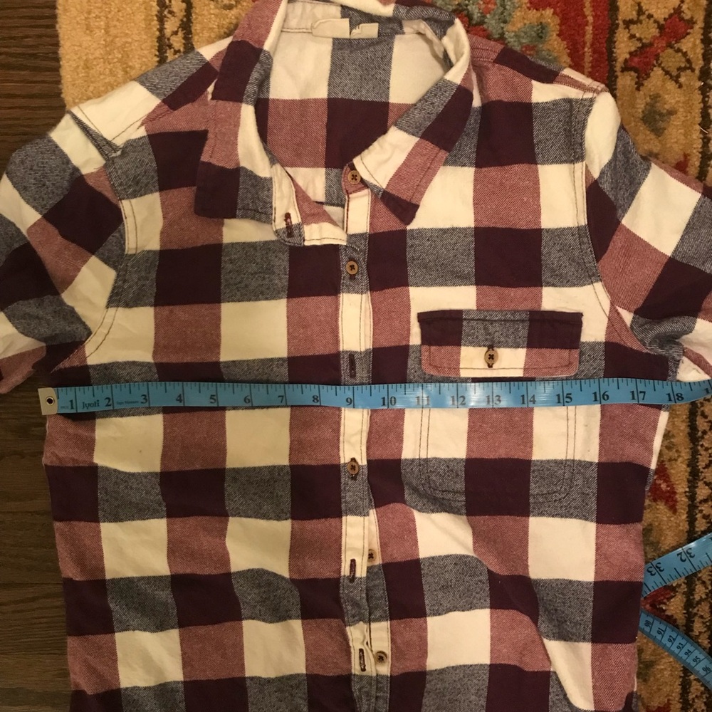 All season Roxy 🏄‍♀️ plaid button down - Picture 4 of 5